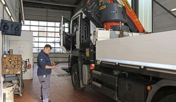  Die Werkstattausrüstung von Stebag umfasst auch einen Bremsenprüfstand für Lkw. 