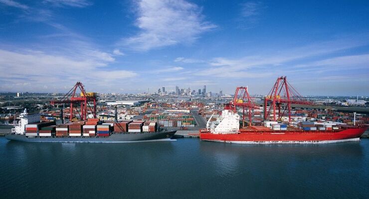 Containerschiffe, Container, Schiffe, Containerschiffahrt, Seehafen, Hafen