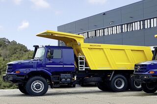 Mehr als 100 Lastwagen vom Typ Zetros: Daimler Truck liefert Offroad-Lkw an  ukrainische Armee - Wirtschaft