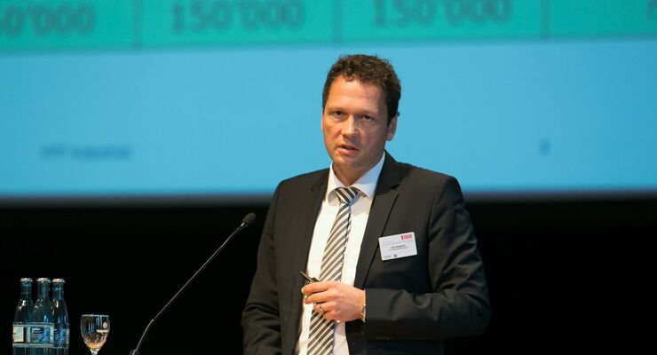 Dr. Dirk Bergmann, Geschäftsführer der Fiat Powertrain Motorenforschung