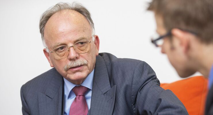 Interview Prof. Karl-Heinz Schmidt