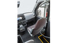 Mercedes-Benz Sprinter Travel 75, Interieur, Sitzbezüge: schwarz, MBUX Multimediasystem, OM 642 mit 140 kW (190 PS), 2,98 L Hubraum, Automatikgetriebe 7G-TRONIC PLUS, Länge/Breite/Höhe: 8.486/2.020/2.920 mm, Bestuhlung: 18+1 // Mercedes-Benz Sprinter Travel 75, Interior, seat covers: black, MBUX Multimedia System, OM 642 rated at 140 kW/190 hp, displacement 2.98 l, automatic transmission 7G-TRONIC PLUS, length/width/height: 8486/2020/2920 mm, seating: 18+1.
