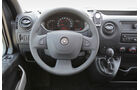 Opel Movano Combi, Cockpit