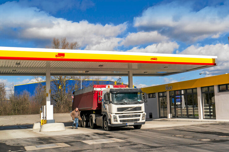 Shell Autohof Kehl, Tankstelle, Volvo