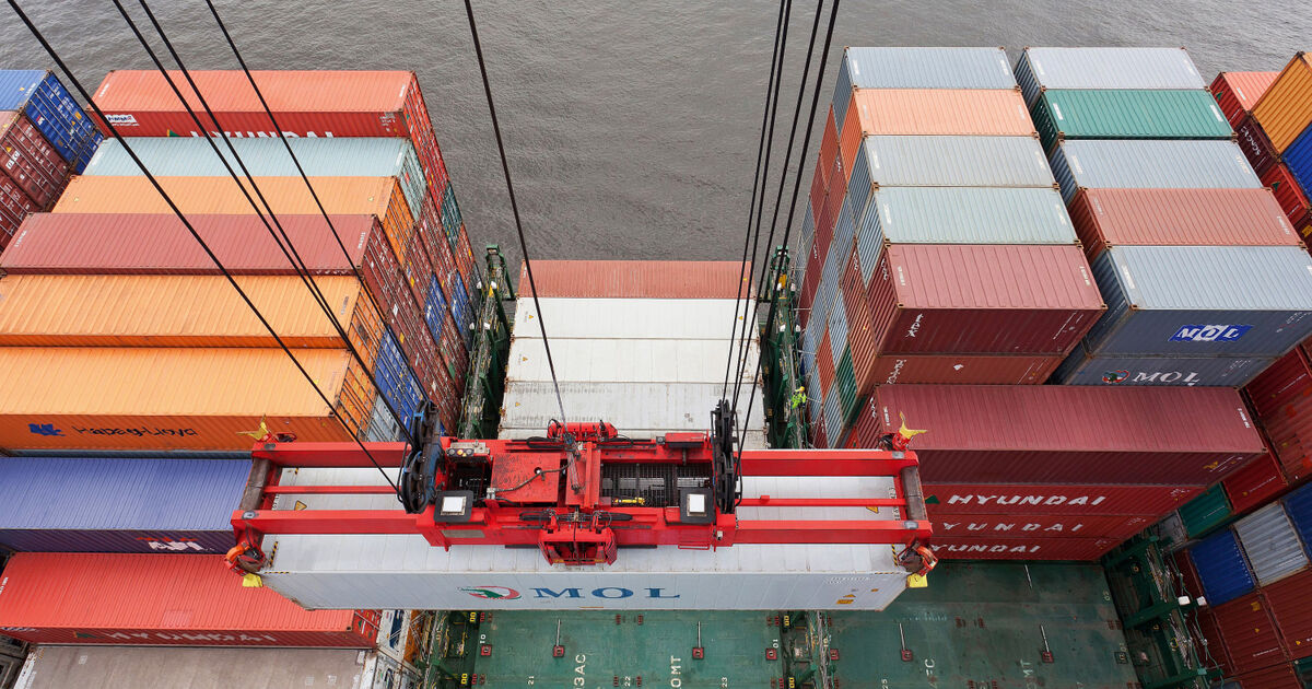 Hamburger Hafen: Containerumschlag drückt auf den Umsatz - eurotransport